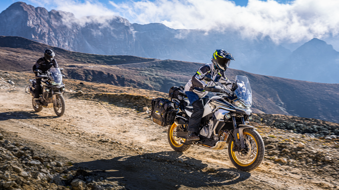 CF Moto 800MT Explorer 2025, ADV Cao Cấp Nhất, Chính Hãng, Giá Tốt tại Đồng Tháp