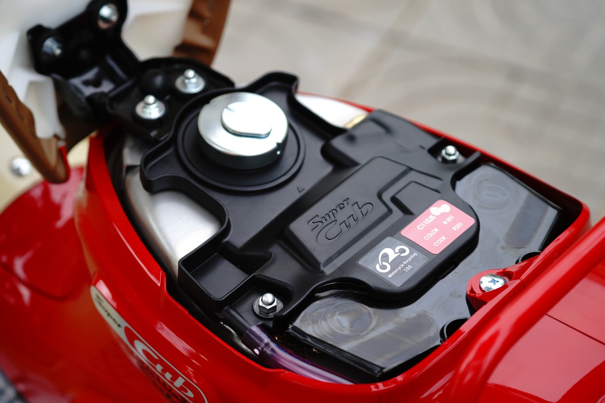 Honda Super Cub 110ABS Hello Kitty Edition, Made In Japan tại Đồng Tháp