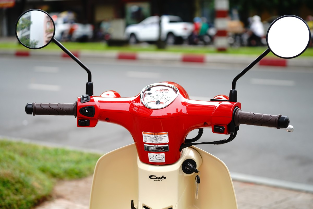 Honda Super Cub 110ABS Hello Kitty Edition, Made In Japan tại Đồng Tháp