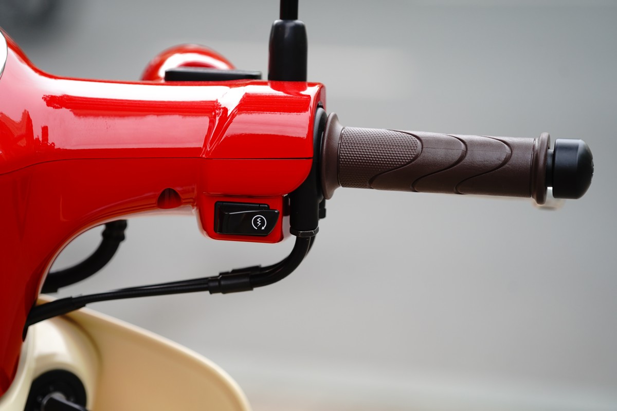 Honda Super Cub 110ABS Hello Kitty Edition, Made In Japan tại Đồng Tháp