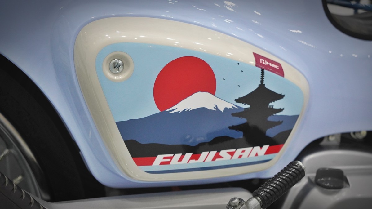 Honda Cub 110 Fujisan bản giới hạn tại Đồng Tháp - Thiết kế đậm chất Nhật Bản