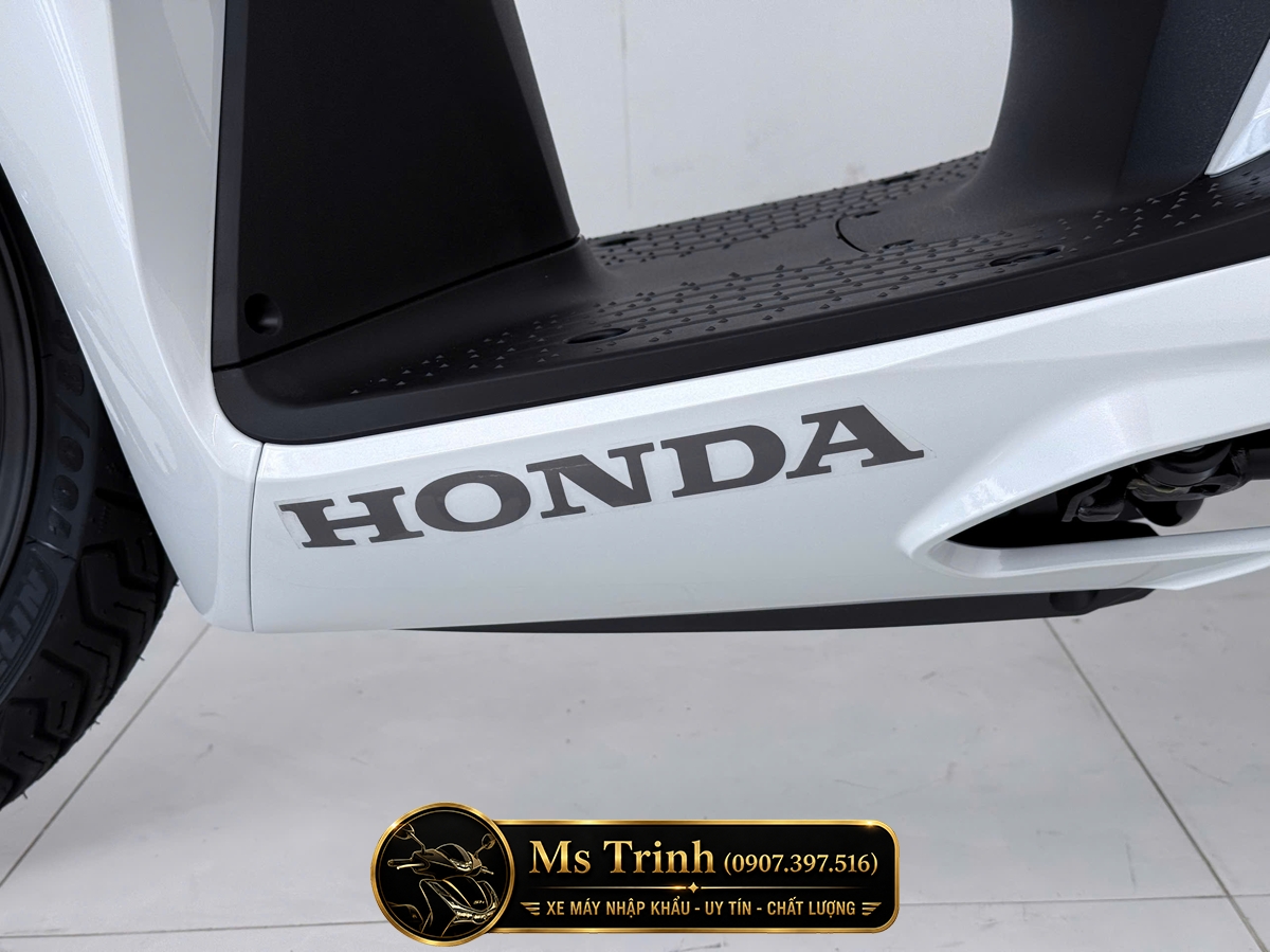Honda SH150i Special Edition Standard nhập HMR Ý màu trắng tại Đồng Tháp: Giá trị nằm trong từng chi tiết nguyên bản
