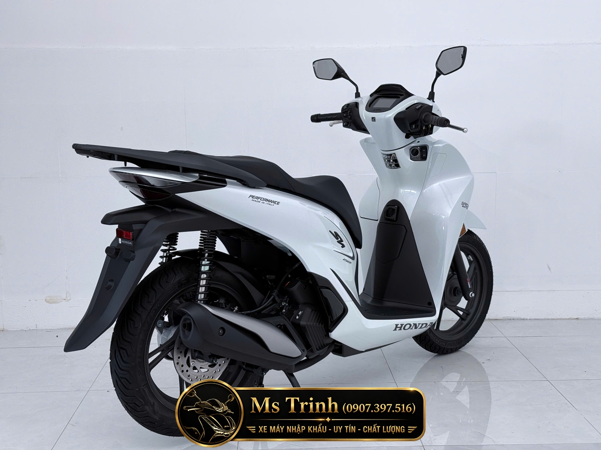 Honda SH150i Special Edition Standard nhập HMR Ý màu trắng tại Đồng Tháp: Giá trị nằm trong từng chi tiết nguyên bản