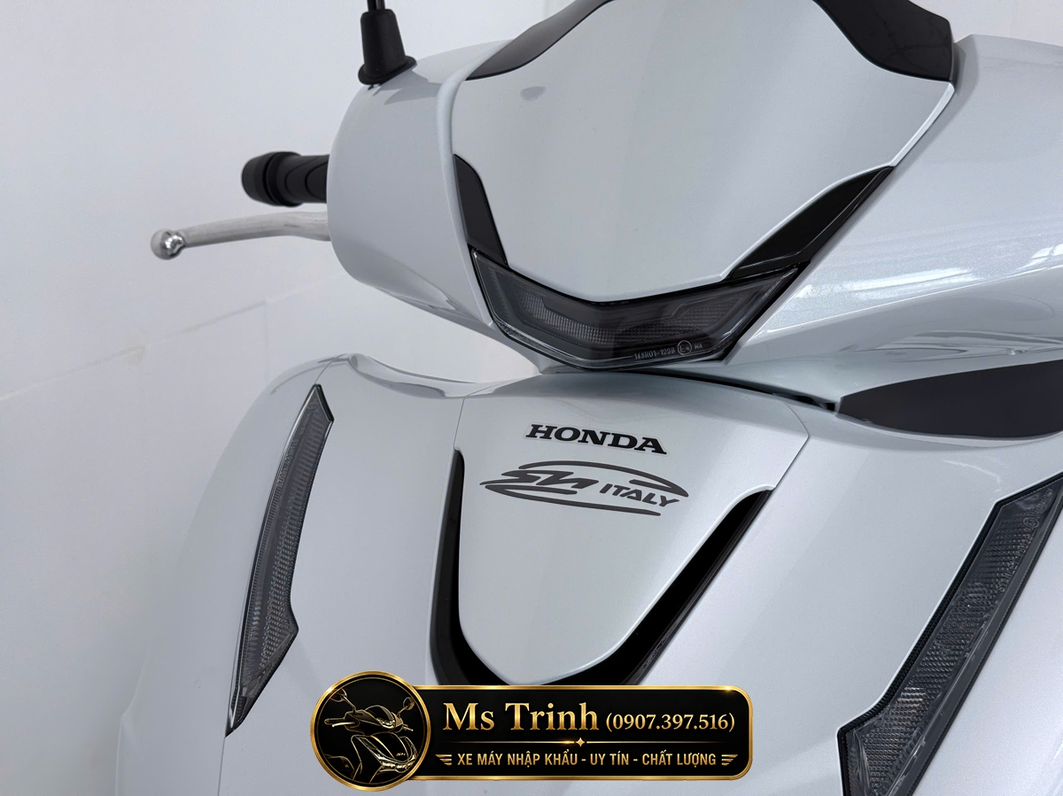 Honda SH150i Special Edition Standard nhập HMR Ý màu trắng tại Đồng Tháp: Giá trị nằm trong từng chi tiết nguyên bản