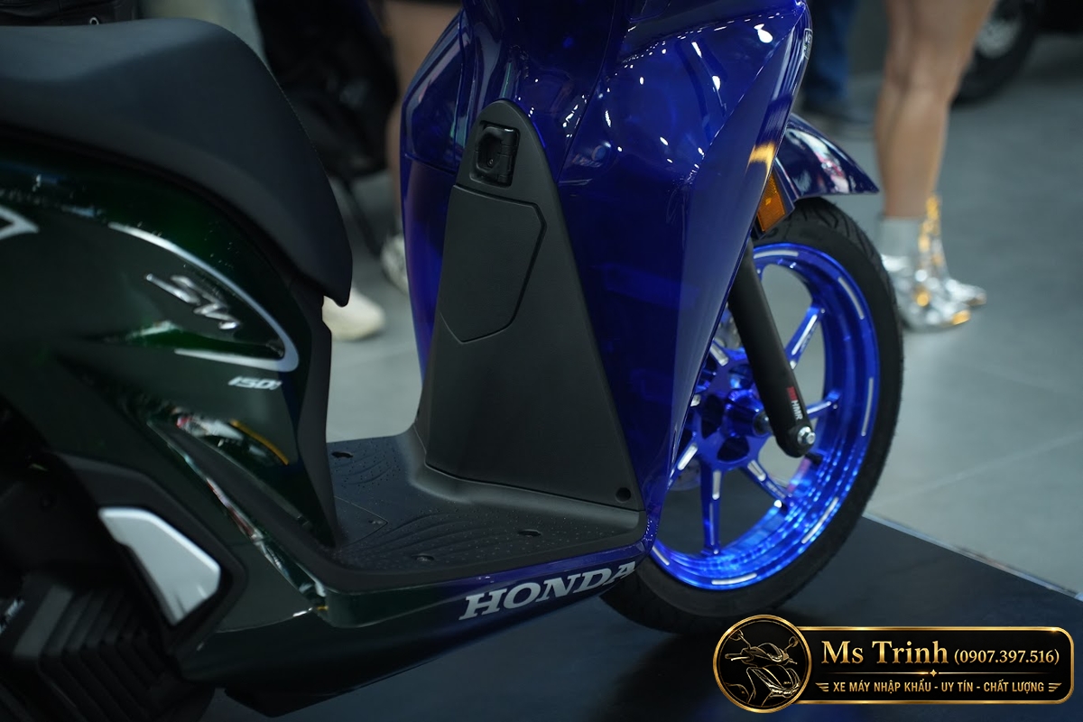 Honda SH150i Vetro Sapphire - Green tại Đồng Tháp: SH Ý 2 trong 1 giới hạn 200 xe