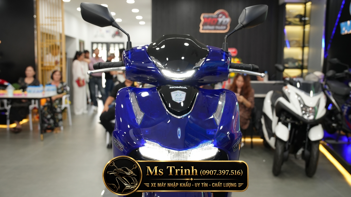Honda SH150i Vetro Sapphire - Green tại Đồng Tháp: SH Ý 2 trong 1 giới hạn 200 xe