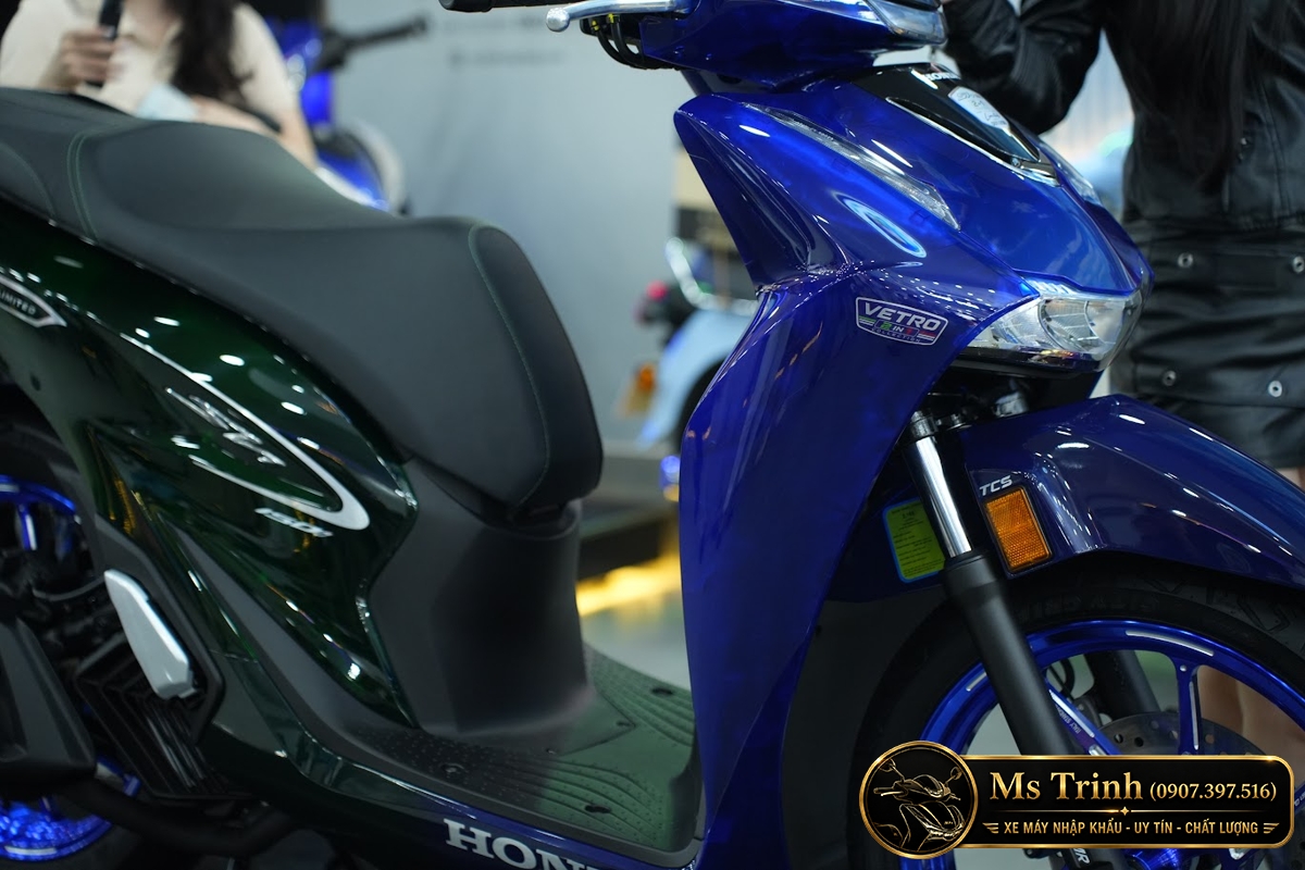 Honda SH150i Vetro Sapphire - Green tại Đồng Tháp: SH Ý 2 trong 1 giới hạn 200 xe