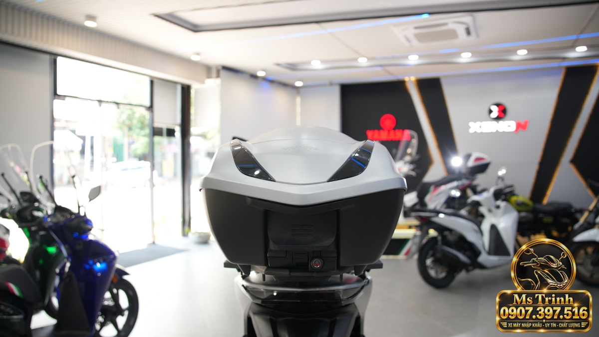 Honda SH150i Ý xám bạc 2027 tại Đồng Tháp - Nhập Ý, tem vàng sang trọng, giá tốt