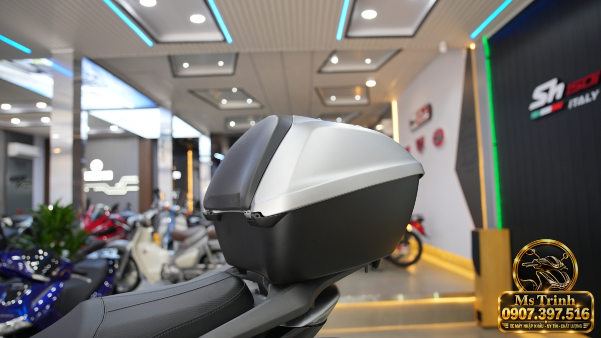 Honda SH150i Ý xám bạc 2027 tại Đồng Tháp - Nhập Ý, tem vàng sang trọng, giá tốt