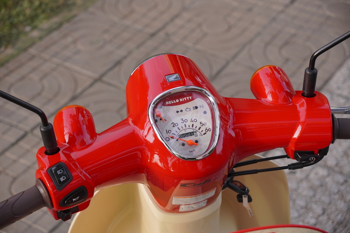 Honda Super Cub 50cc Hello Kitty Edition, Made In Japan, Hàng Hiếm tại Đồng Tháp