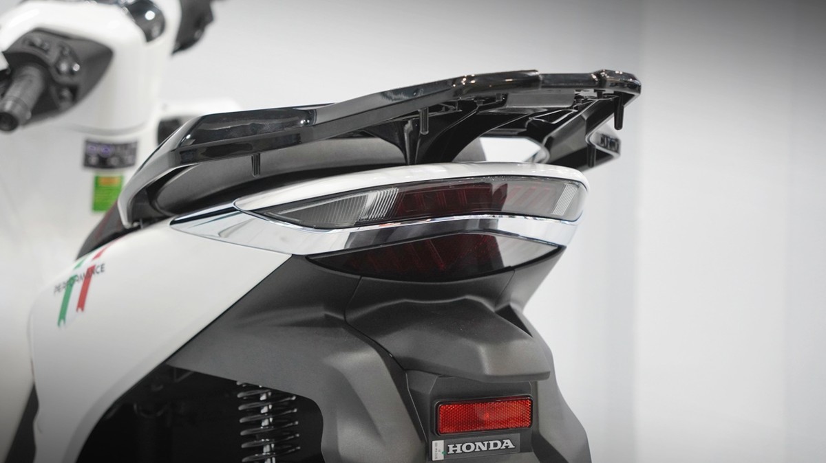 Honda SH150 trắng pha lê nhập Ý 2026 tại Đồng Tháp - Sport Edition chính ngạch, chuẩn chất Ý