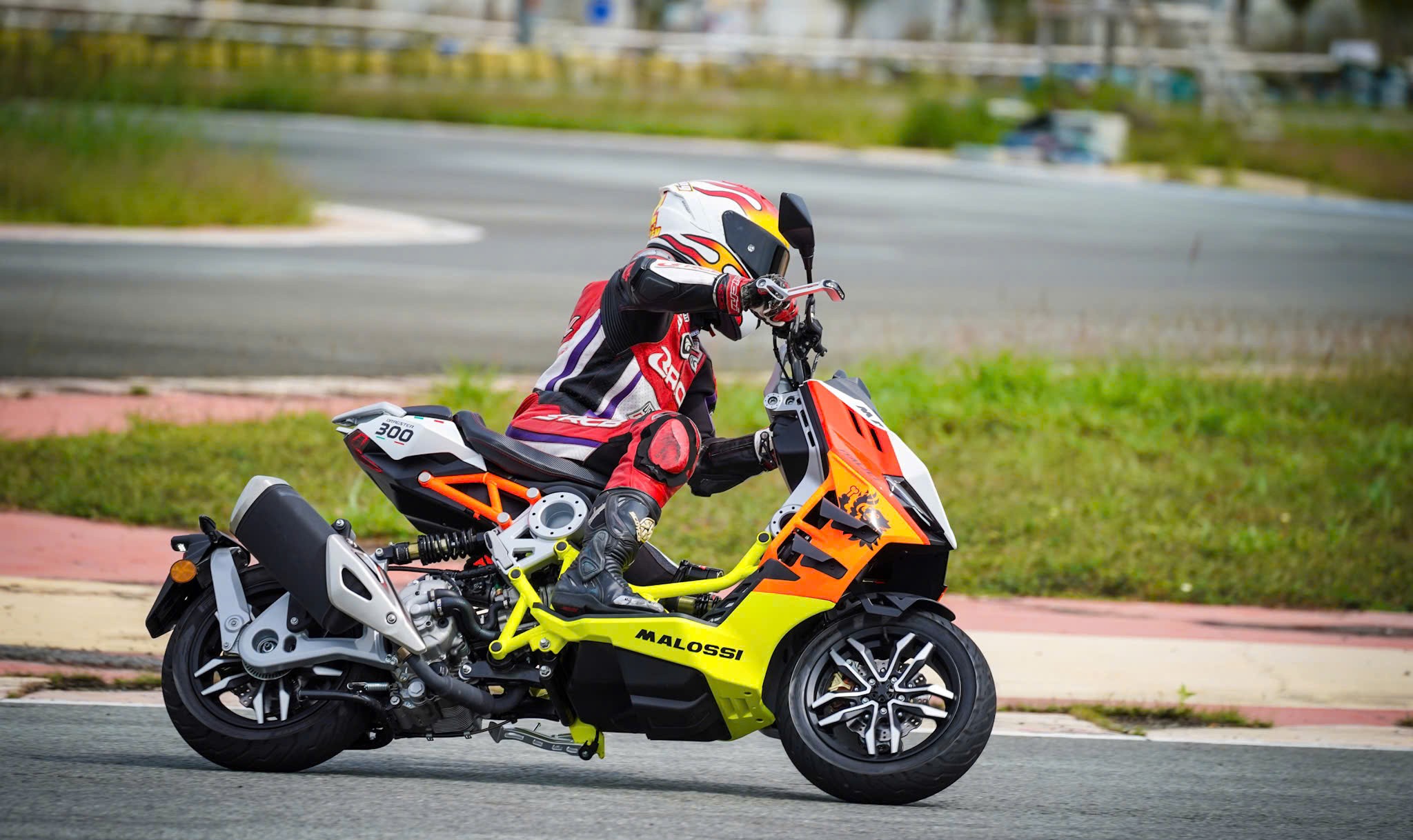 Italjet Dragster 300 Malossi, Xe Tay Ga Đua Nội Thành Thương Hiệu Italy tại Đồng Tháp