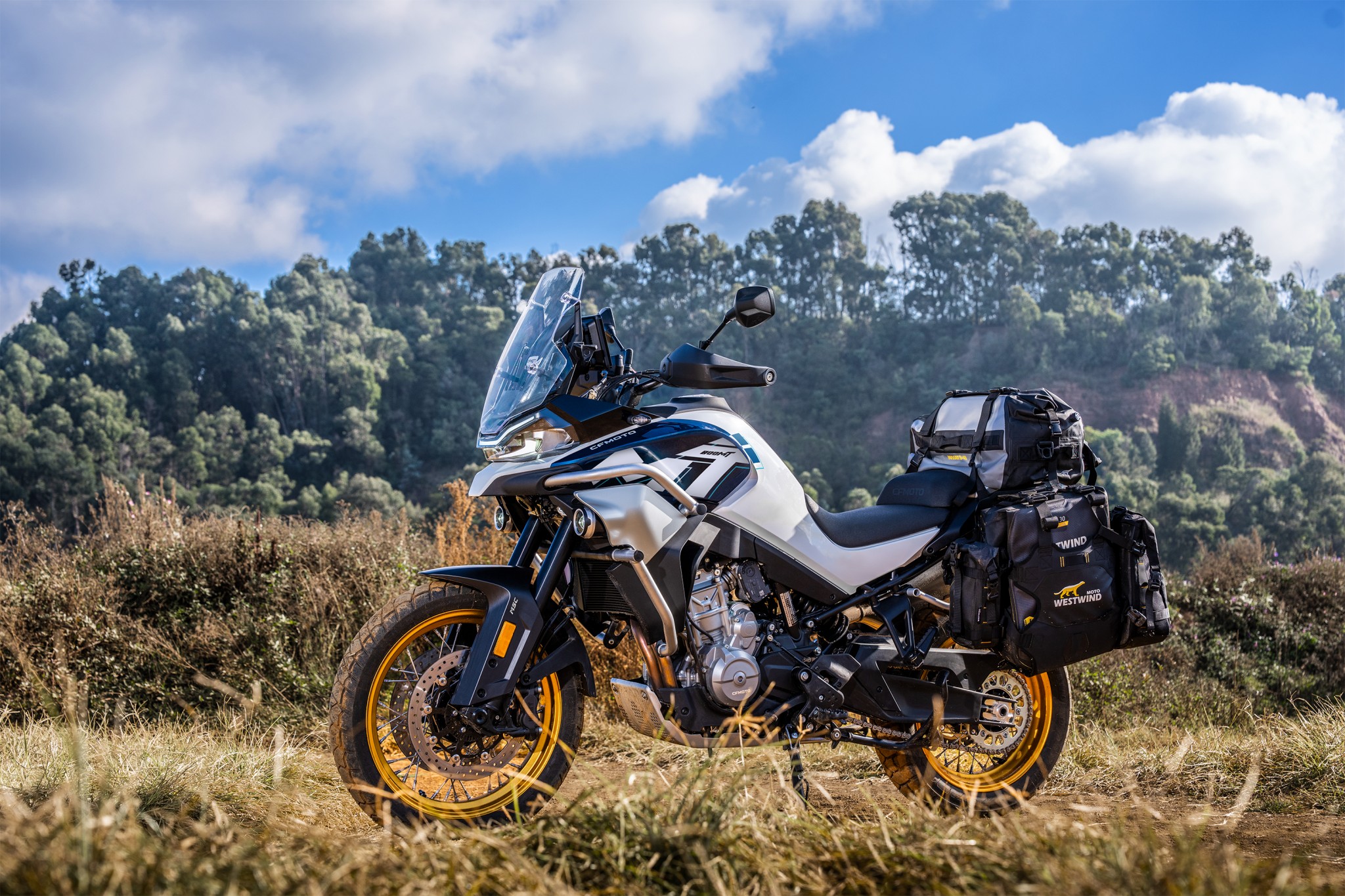 CF Moto 800MT Explorer 2025, ADV Cao Cấp Nhất, Chính Hãng, Giá Tốt tại Đồng Tháp