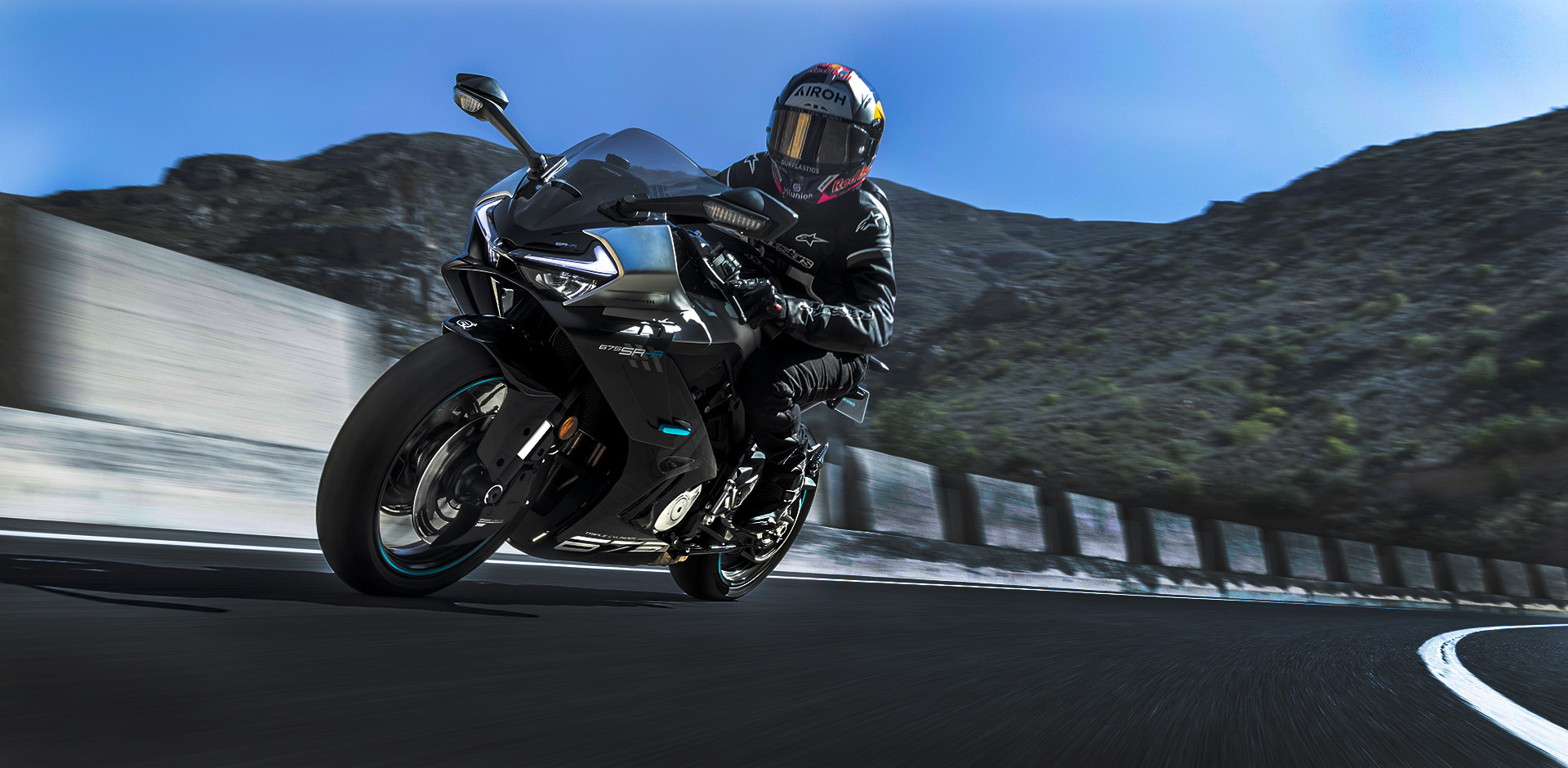 CF Moto 675SR-R 2025 3 Xi Lanh Ngang, Siêu Thể Thao, Giá Rẻ tại Đồng Tháp