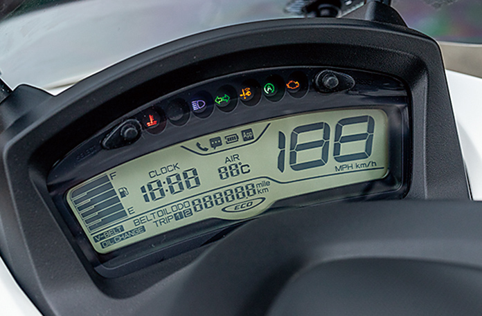 Yamaha Tricity 155 2025, Tay Ga bánh Kép Độc Đáo, Lần Đầu Tiên Có Tại Đồng Tháp