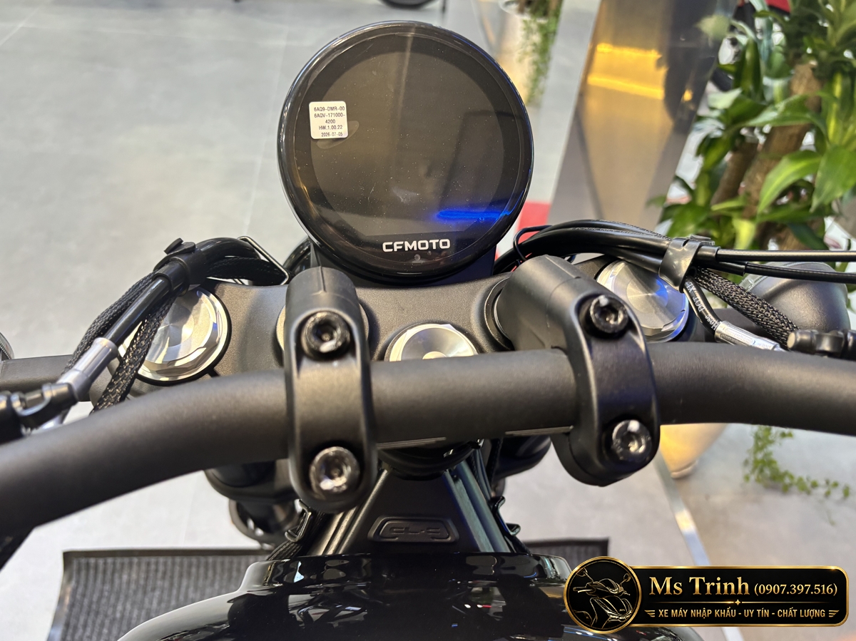 CFMOTO 450CL-C AMT trang bị màn hình TFT tròn