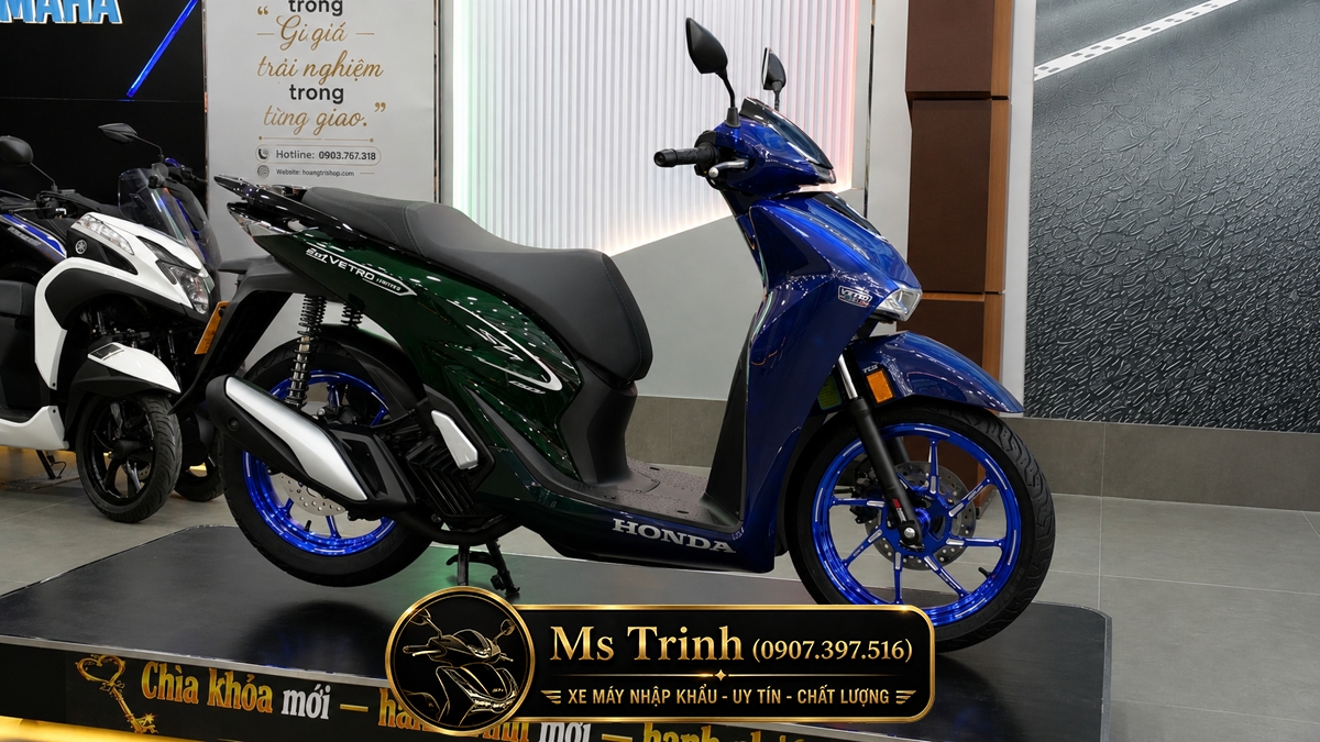 Honda SH150i Vetro Sapphire Green phối 2 in 1 giới hạn Honda SH150i Vetro Sapphire Green với đầu xanh Sapphire và đuôi Vetro Green