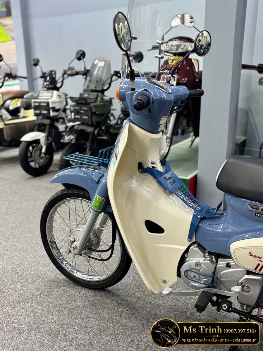 Giá Honda Super Cub 50 Final Edition Custom nhập Nhật