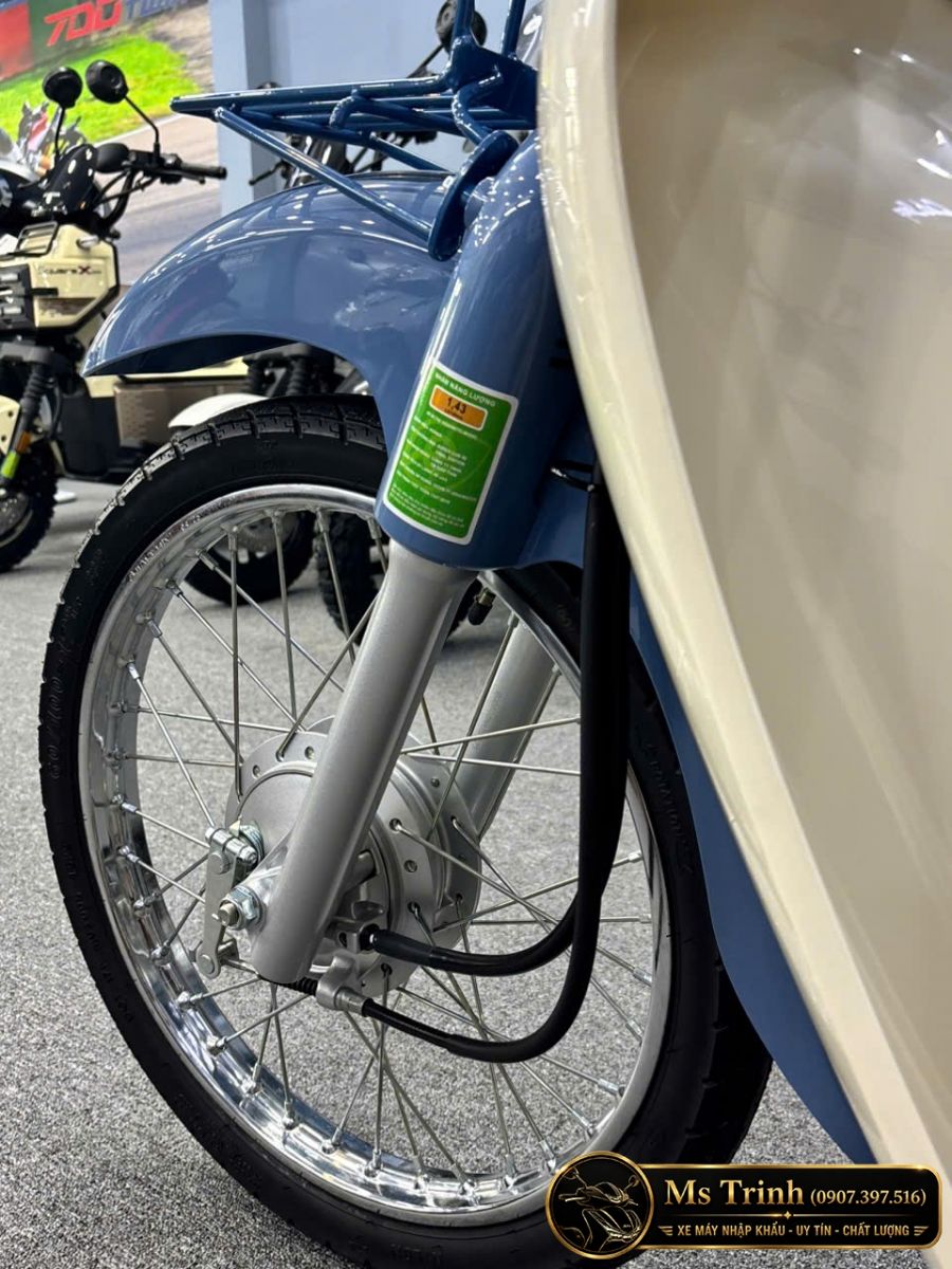 Chi tiết bánh trước Honda Super Cub 50 Final Edition nhập Nhật