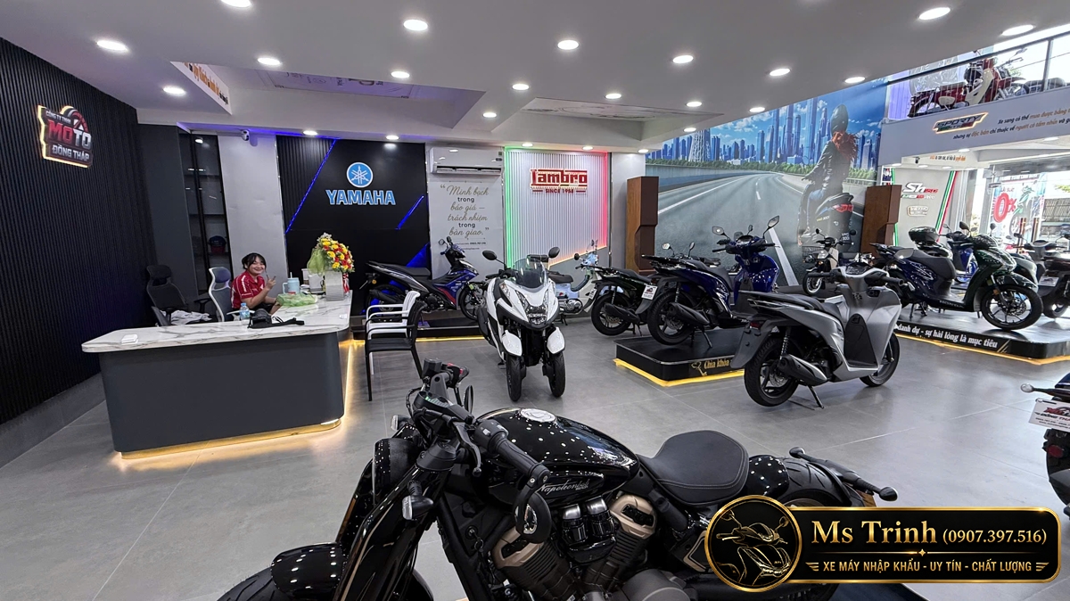 Honda SH150i Vetro xanh và Honda SH150i Sporty trưng bày tại Moto Đồng Tháp