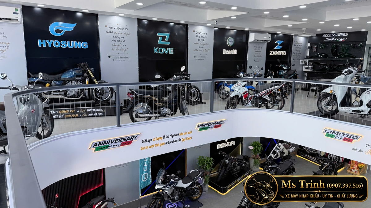Toàn cảnh tầng một Moto Đồng Tháp nhìn từ tầng hai